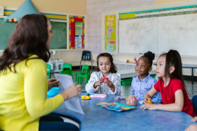 Escolas e centros de formação profissional em Limeira: um panorama atual