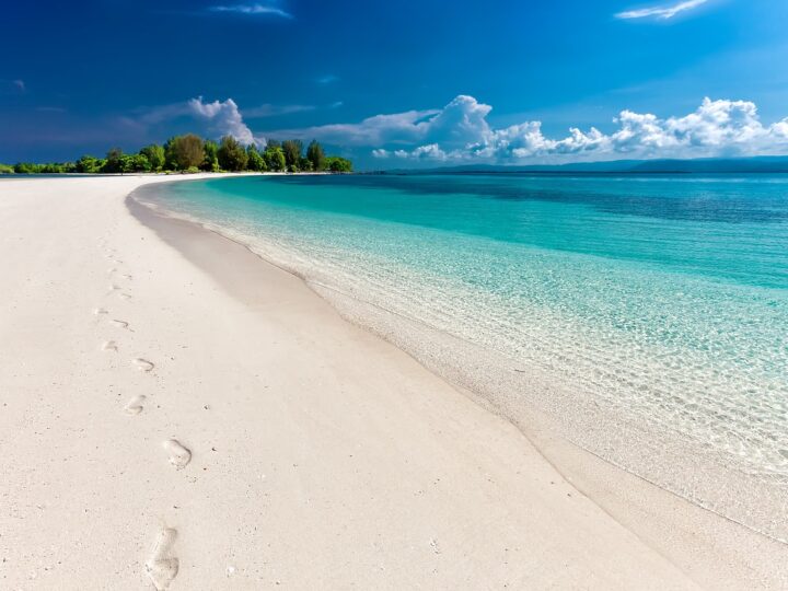 Melhores praias em Belém: 10 destinos para um dia de sol e mar