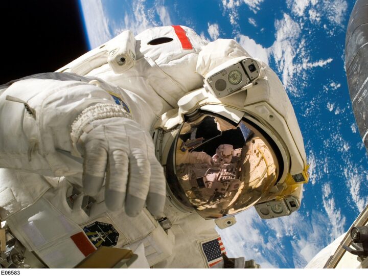 Tempo no espaço: Quanto tempo um astronauta pode ficar fora da Terra